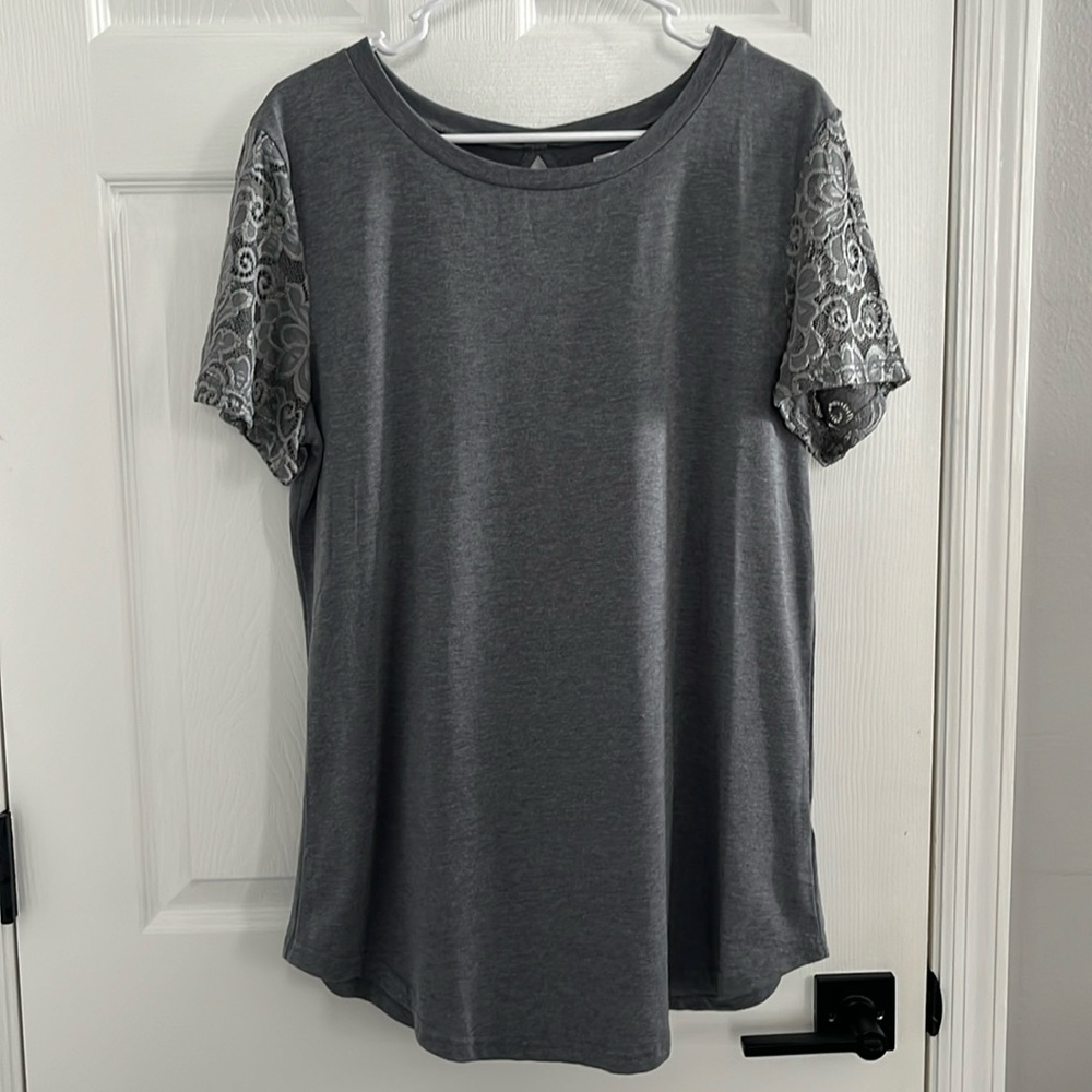 Women’s Tunic Length Casual Shirt - Size L
